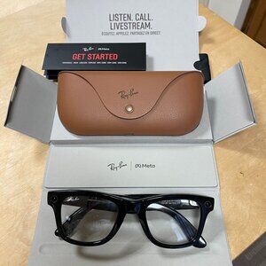 Ray-Ban Meta Smart Glasses - Shiny black Wayfarers - Transition Gray Lenses